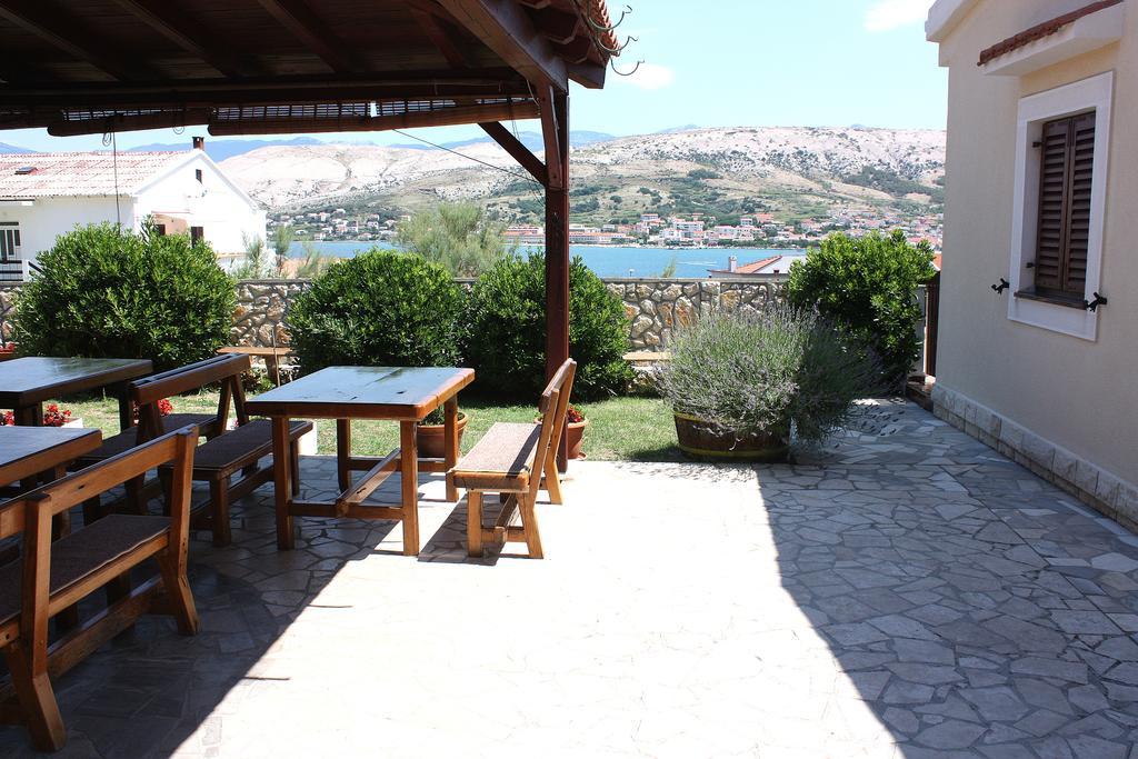 Mb Bed&Breakfast Pag Town Exteriör bild