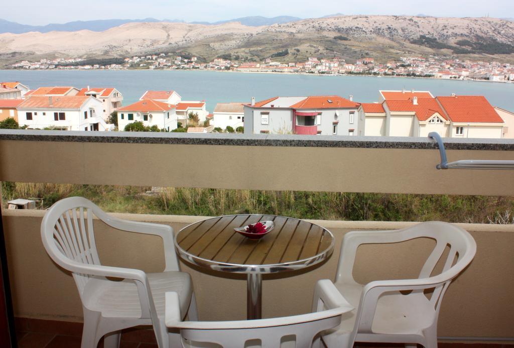Mb Bed&Breakfast Pag Town Rum bild