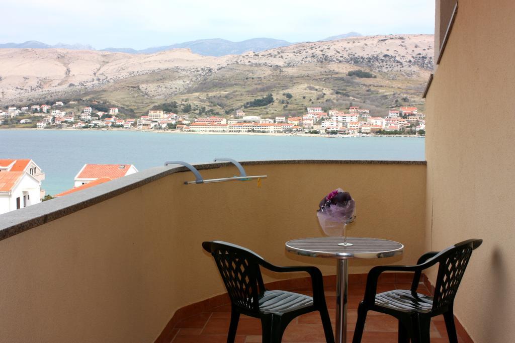 Mb Bed&Breakfast Pag Town Rum bild